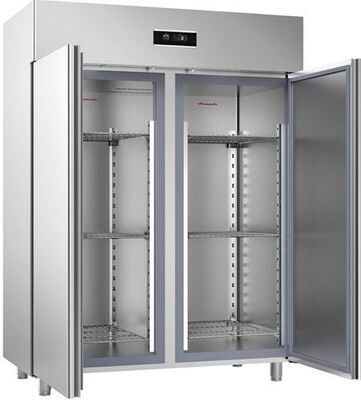 Холодильный шкаф Sagi FD15LTE