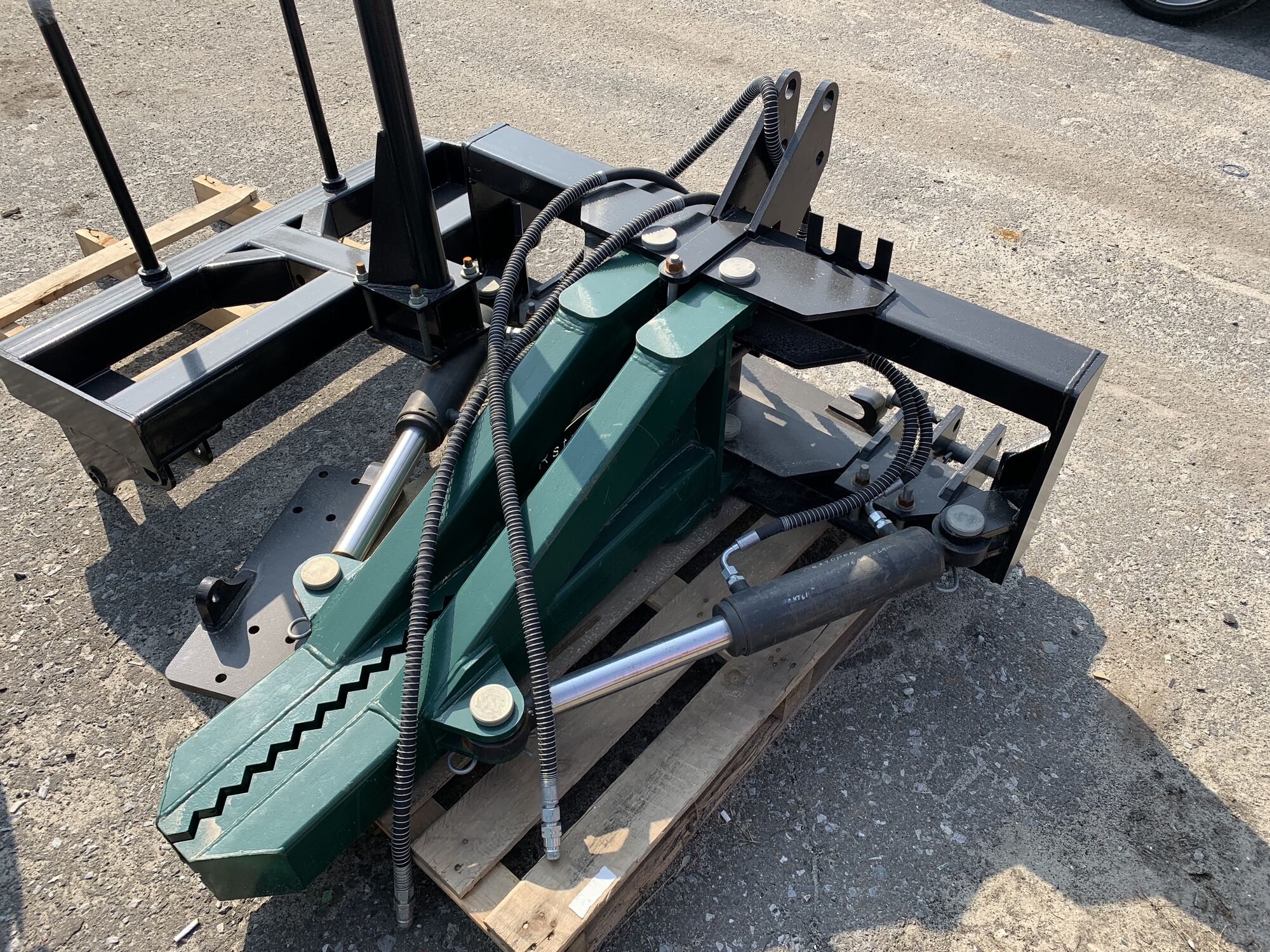 Корчевальная машина - корчеватель пней \"Крокодил\", цена в Белгороде от ...