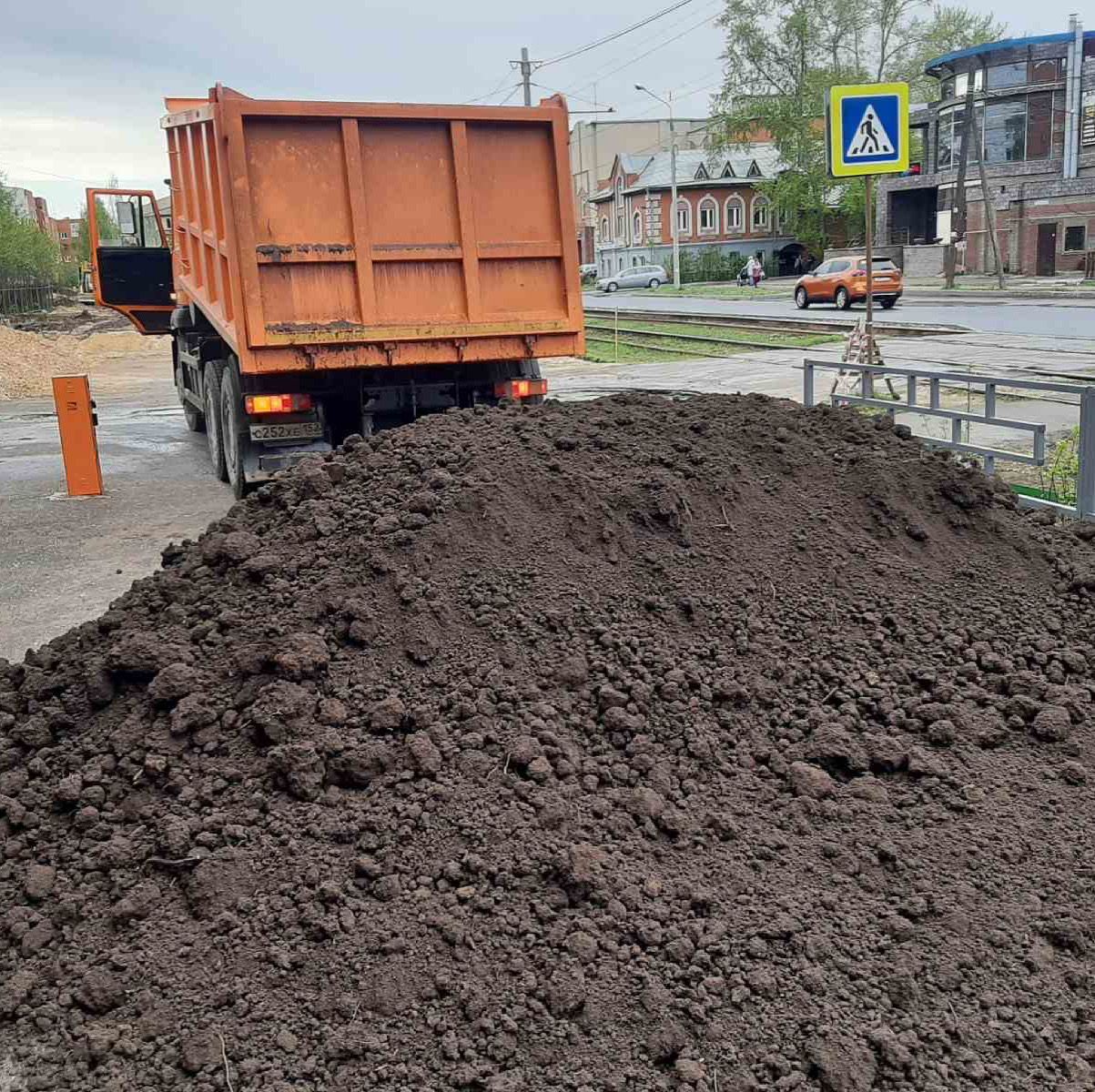 Грунт плодородный с доставкой, цена в Нижнем Новгороде от компании ДСК  ГРАНИТ НН