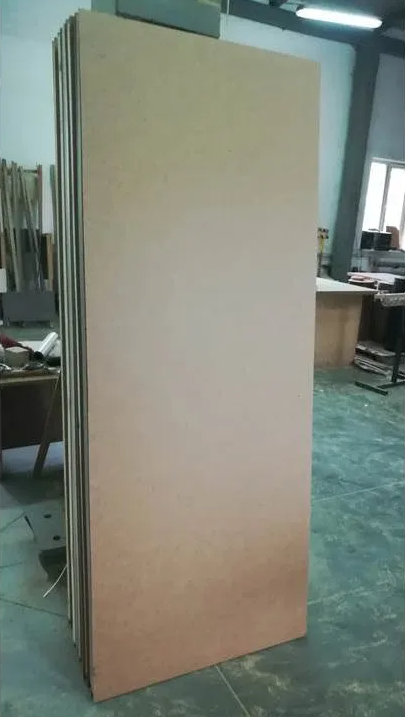Дверь строительная оргалитовая 2000х900 мм с замком