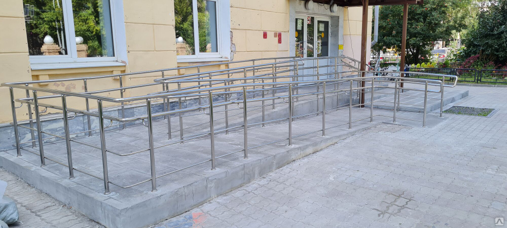 Ограждение пандуса из нержавеющей, цена в Екатеринбурге от компании ...