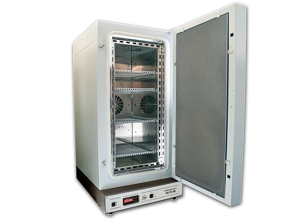 Шкафы сушильные Электроприбор (г.Санкт-Петербург) Шкаф сушильный, 70л, max 300 C, программируемый терморегулятор РТ-1250