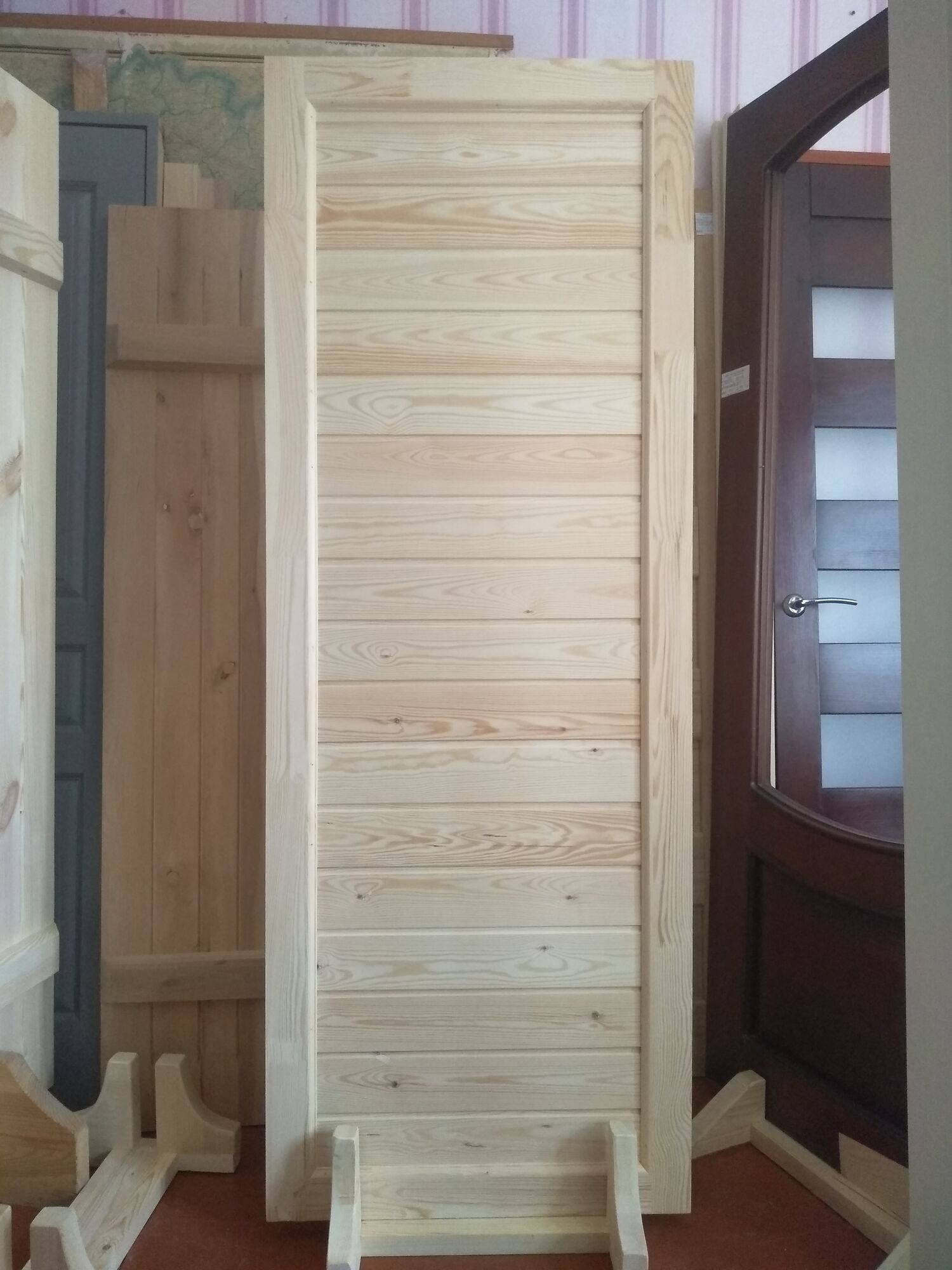 Дверь деревянная 1900х700 мм для бани